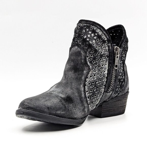 Circle G Women Distressed Black Leather Lasercut Western Cowboy Boots sz 8 - Picture 2 of 11